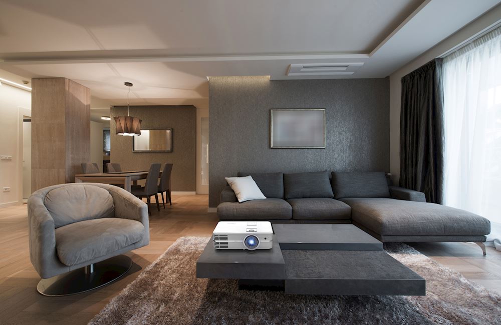 Gallery image UHD550X-9