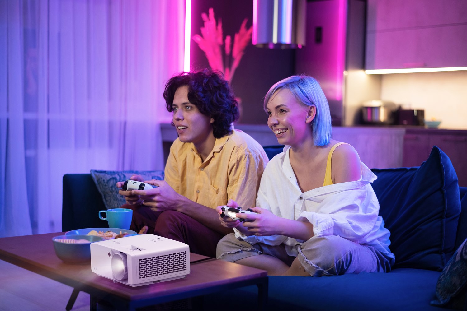 מקרן Optoma UHZ66 אופטומה