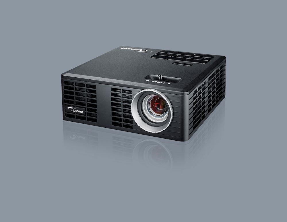 ML750e - Ultra-compact LED projector