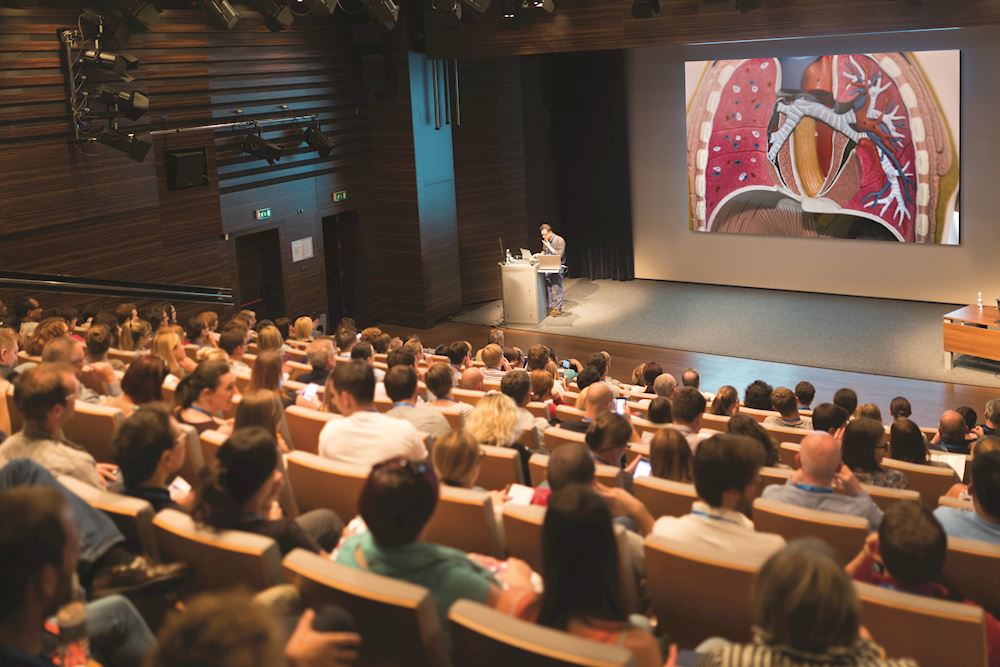 Gallery image UHD156338-3