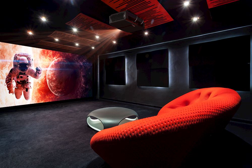 Gallery image UHZ65-10