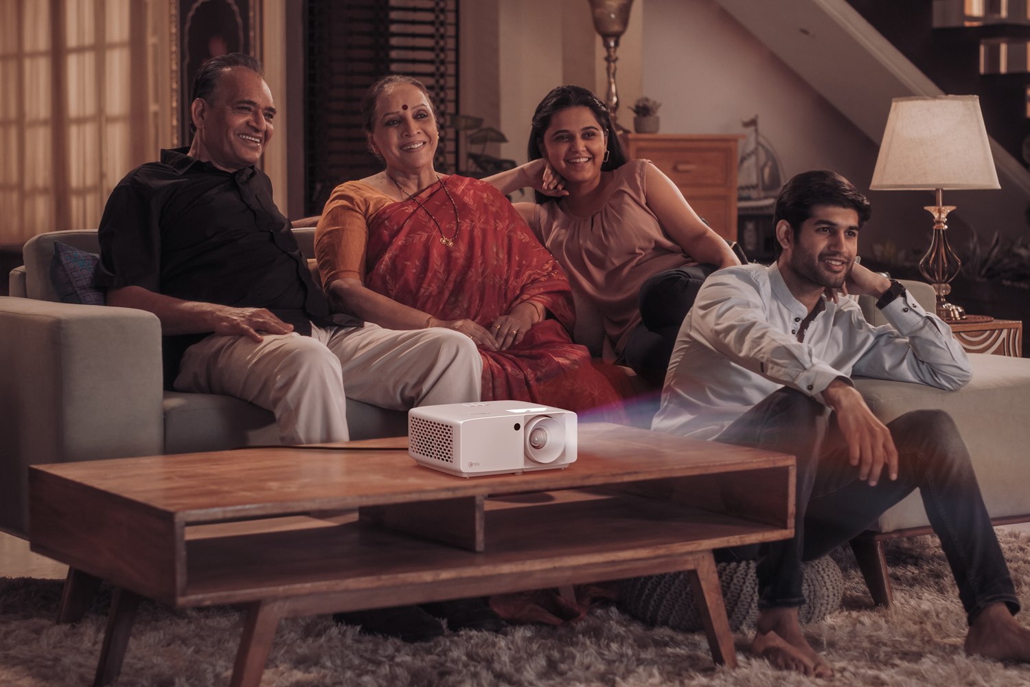 מקרן לייזר 4k UHZ66 4000ANSI